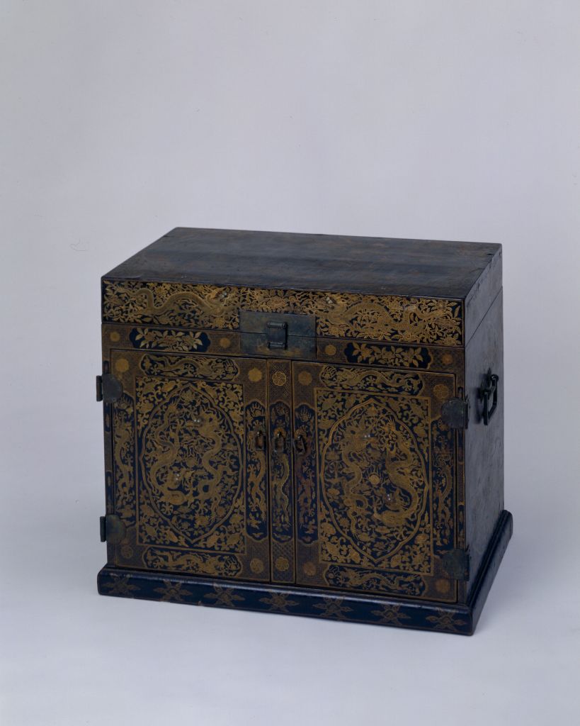 图片[1]-Wanli black paint with gold dragon pattern box-type cabinet-China Archive